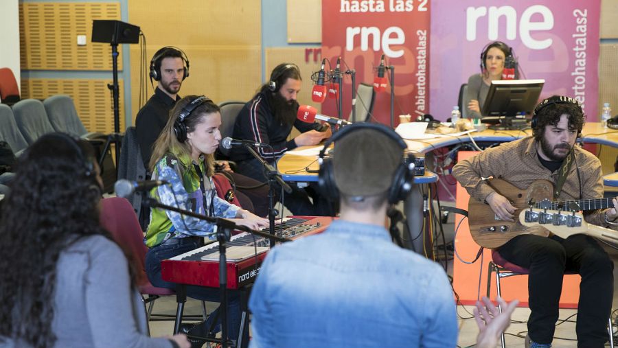 Segundo acústico de Elena Iturrieta en 'Abierto hasta las 2'