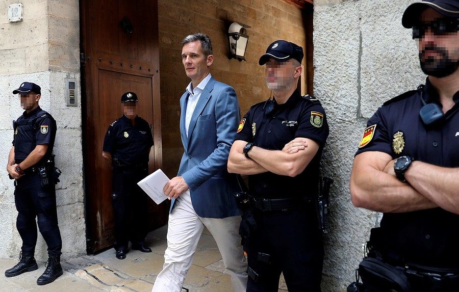Iñaki Urdangarín recoge la sentencia del juicio Nóos