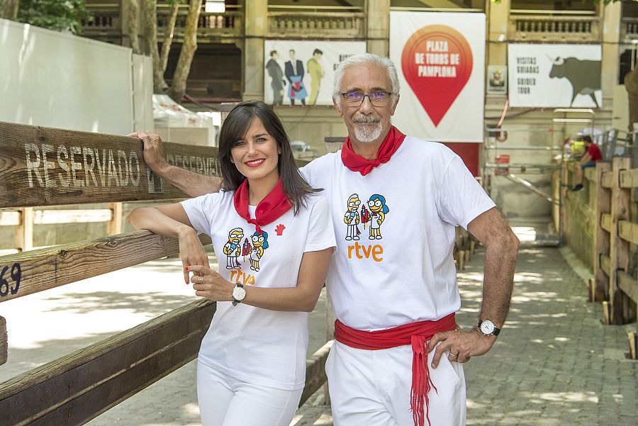 Javier Solano y Elena Sánchez retransmitirán los Sanfermines