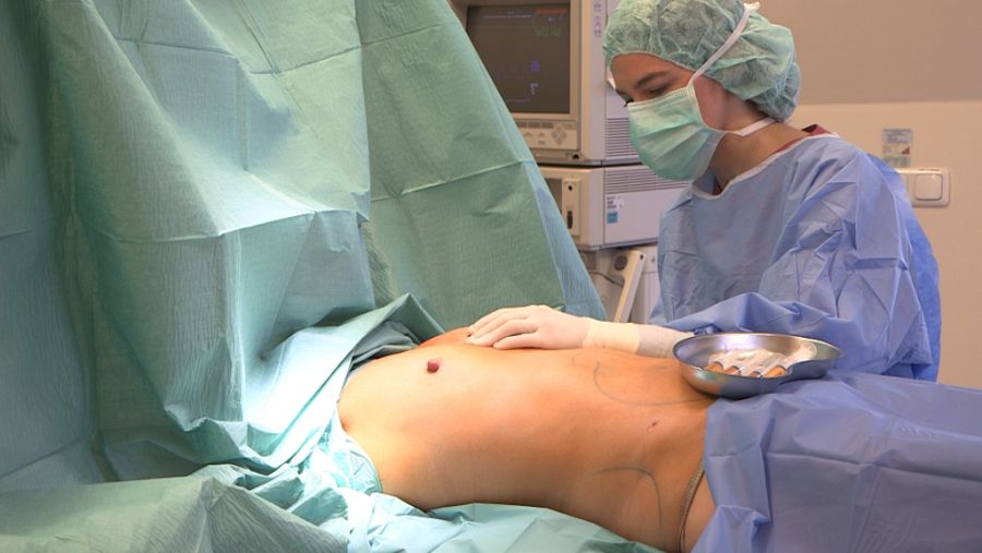 En Los Ángeles, la doctora Susan Love, trabaja por un futuro sin cáncer de mama