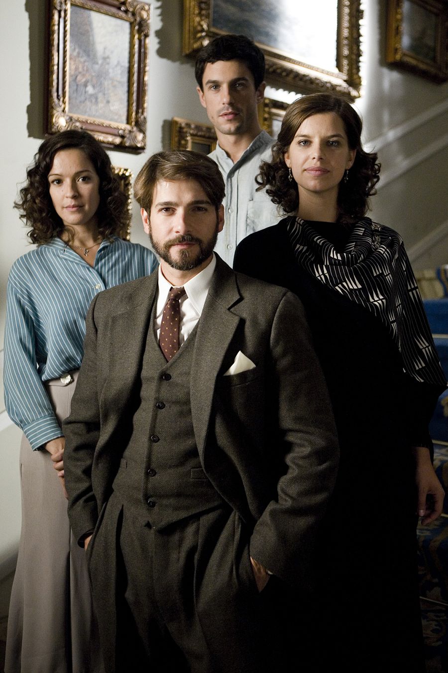 Félix Gómez, Verónica Sánchez, Mariona Ribas y Alejo Sauras protagonizan '14 de abril. La República'