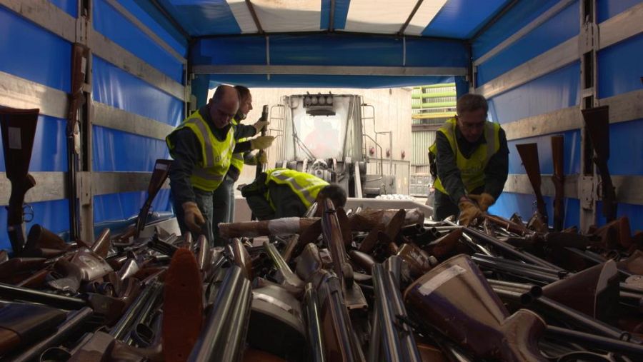 Los agentes incautaron 12.000 armas de guerra en la Operación Portu