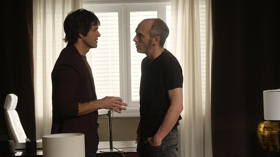 Santos Mercader y Luis en 'Servir y Proteger'