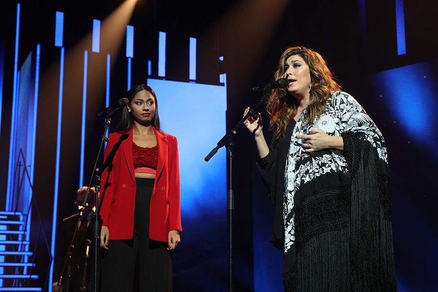 Nia y Estrella Morente cantan "Volver" en la Gala 6 de Operación Triunfo