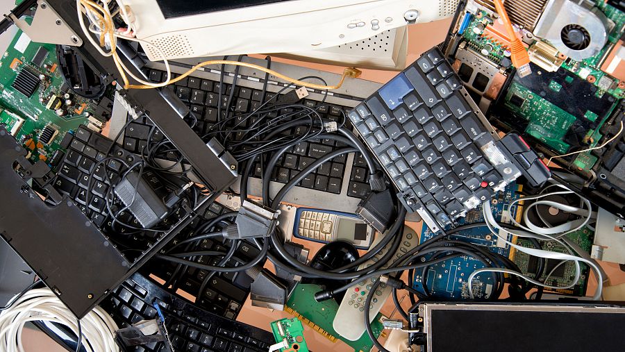 La futura ley quiere alargar la vida útil de los productos electrónicos y combatir la obsolescencia programada.