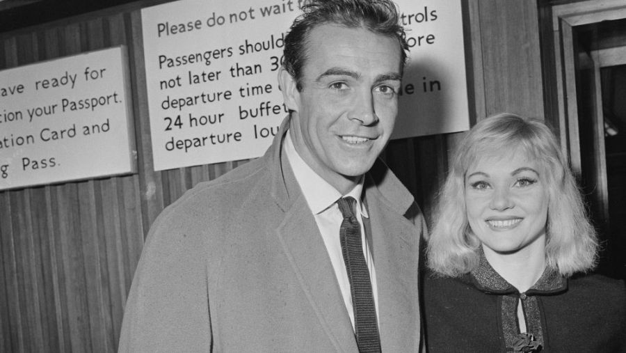 Connery con su primera mujer, Diane Cilento