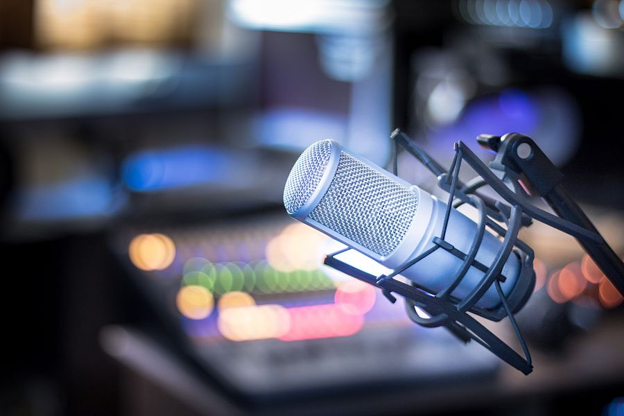 Celebramos el Día de la Radio