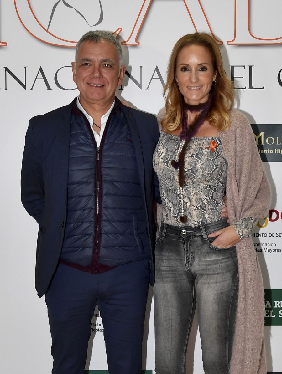 Julia Otero recibe el cariño de Sandra Ibarra: "¡Te esperamos en nuestra 'Escuela de supervivientes'!".