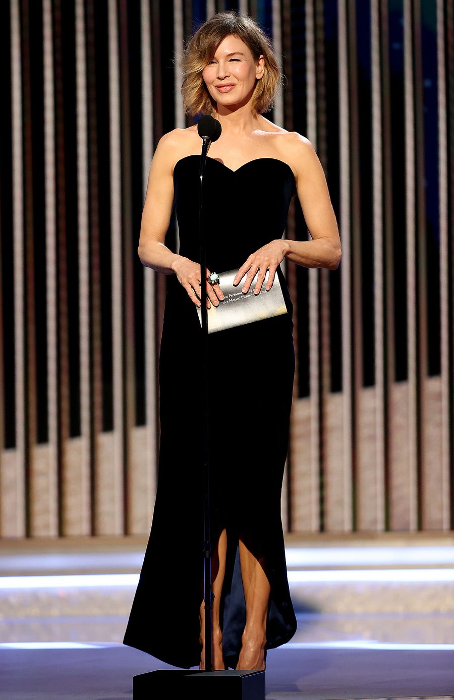 René Zellweger, de Armani en los Globos de Oro
