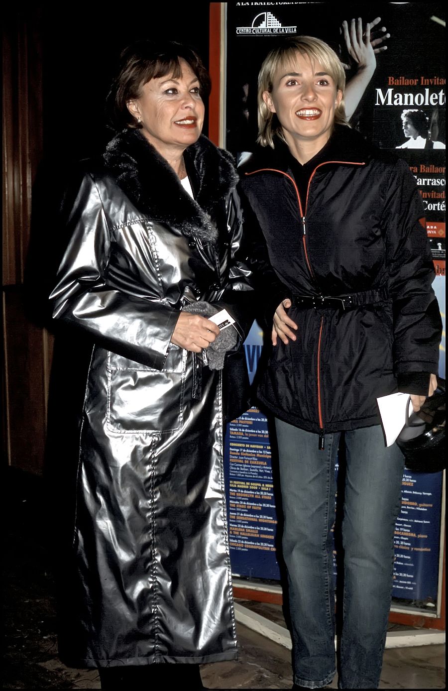 Cayetana Guillén Cuervo y Gemma Cuervo durante la presentación de la obra teatral "Rafael Amargo"
