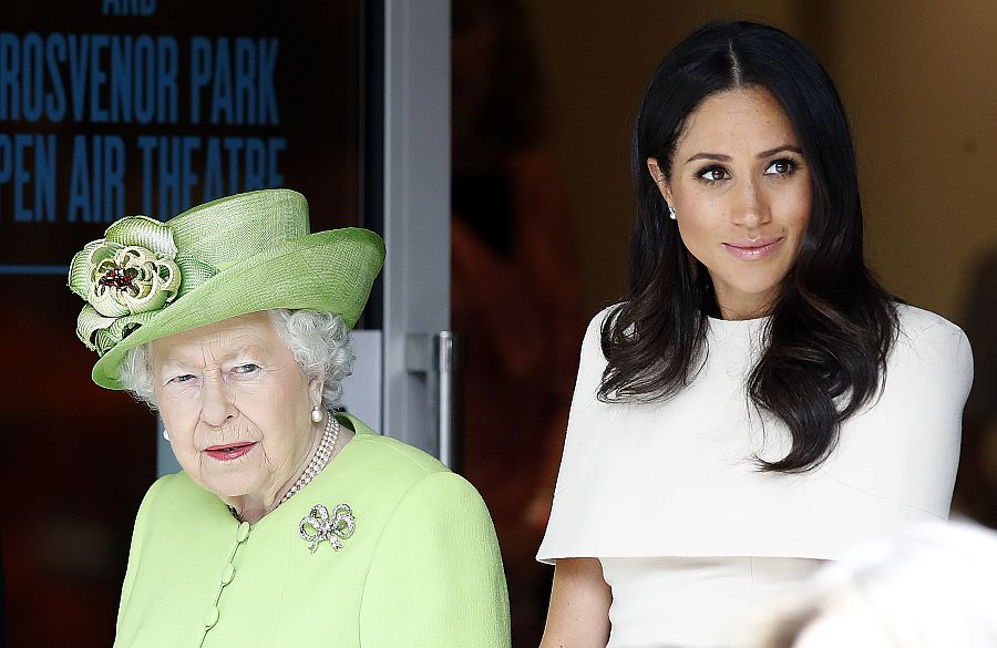 Isabel II y Meghan Markle