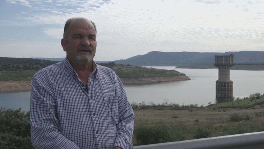Narciso Serrano en el pantano de Giribaile