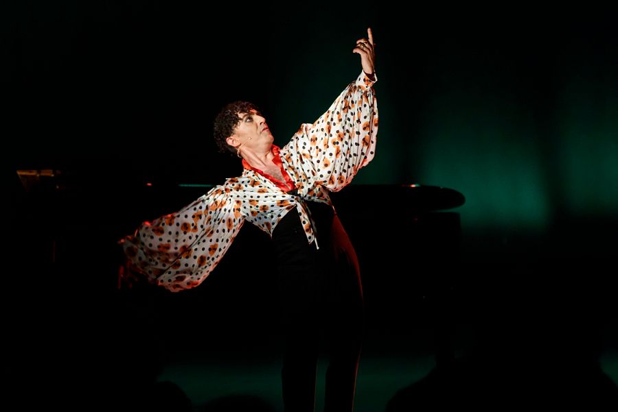 La 2 es Teatro "Miguel de Molina al Desnudo"