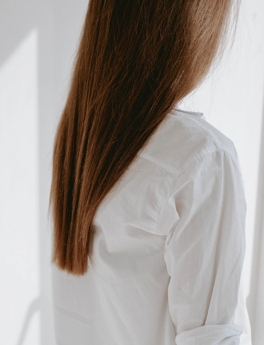 La taninoplastia es un tratamiento natural de larga duración para conseguir un pelo hidratado y brillante