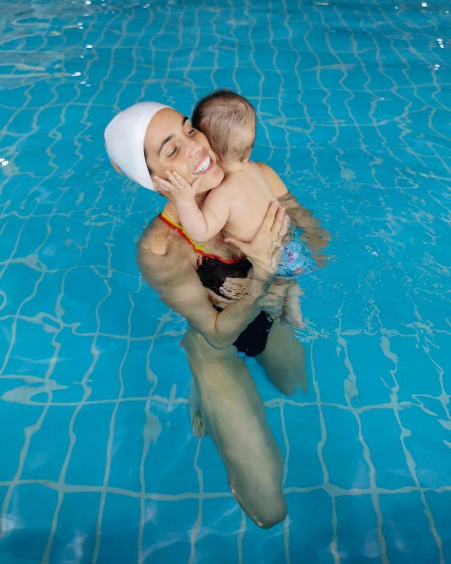 Ona Carbonell y su hijo Kai