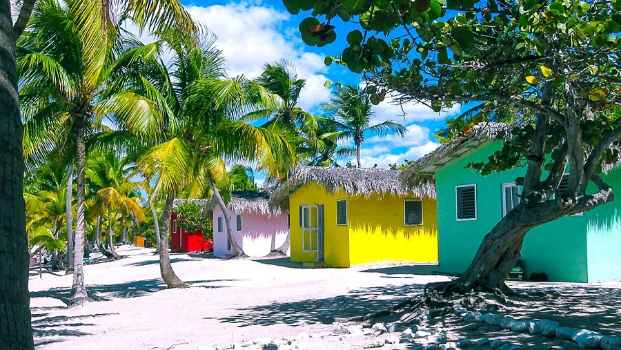 Casas de colores en Isla Catalina