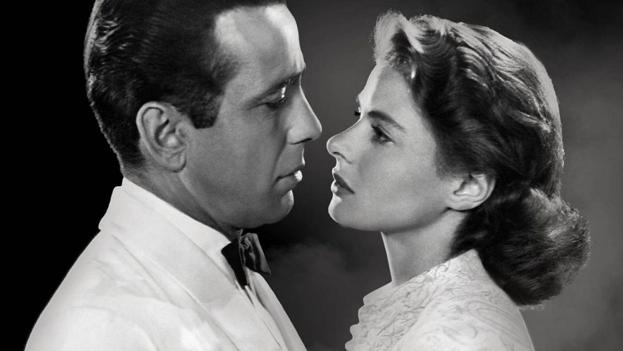 Dirigida por Michael Curtiz, con este largometraje conquistó su único Oscar como Mejor director