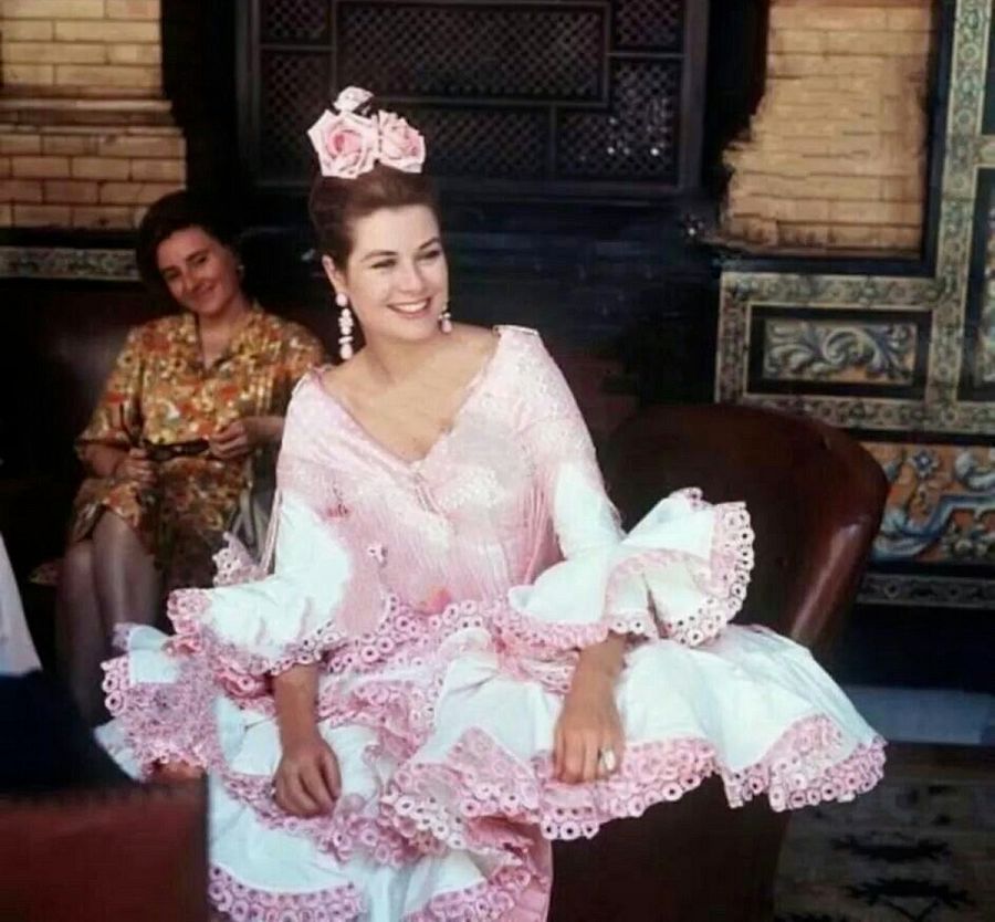 Grace Kelly con un vestido de Lina en la Feria de Abril de 1963