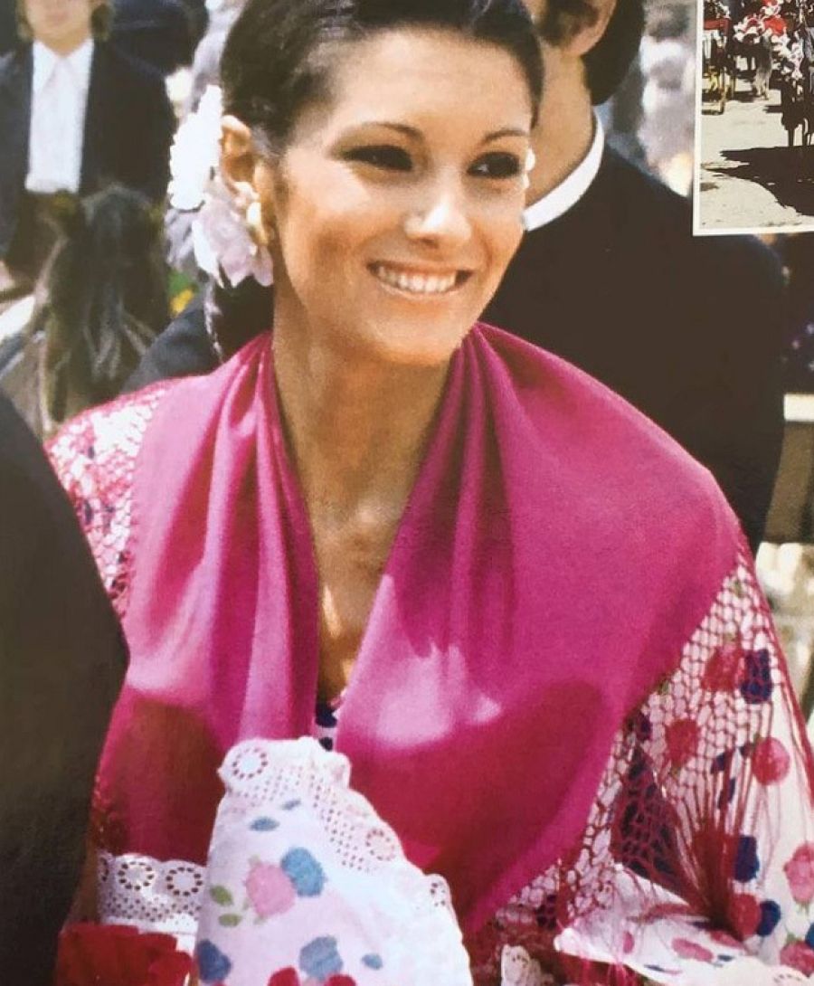 Carmina Ordóñez con un vestido de Lina