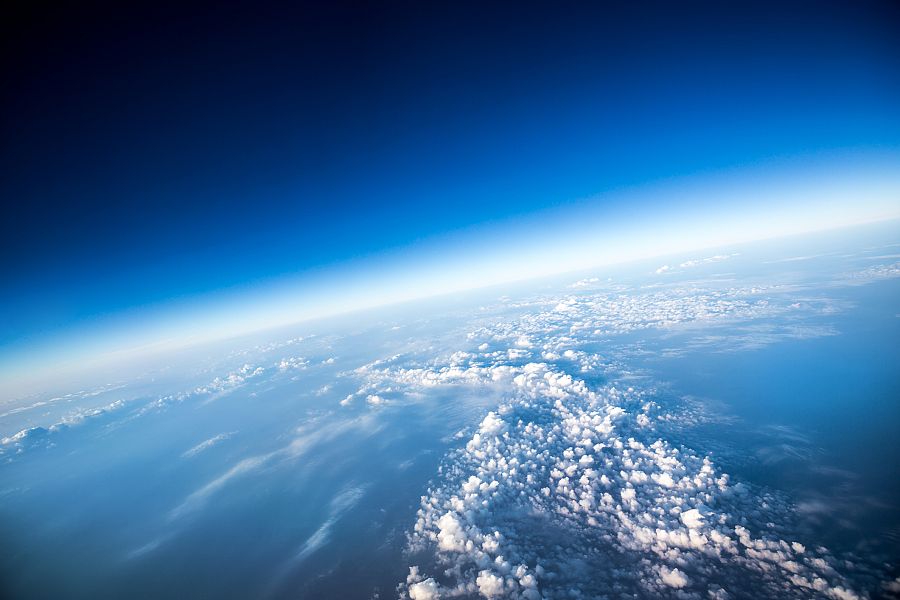 Vista espacial del planeta Tierra