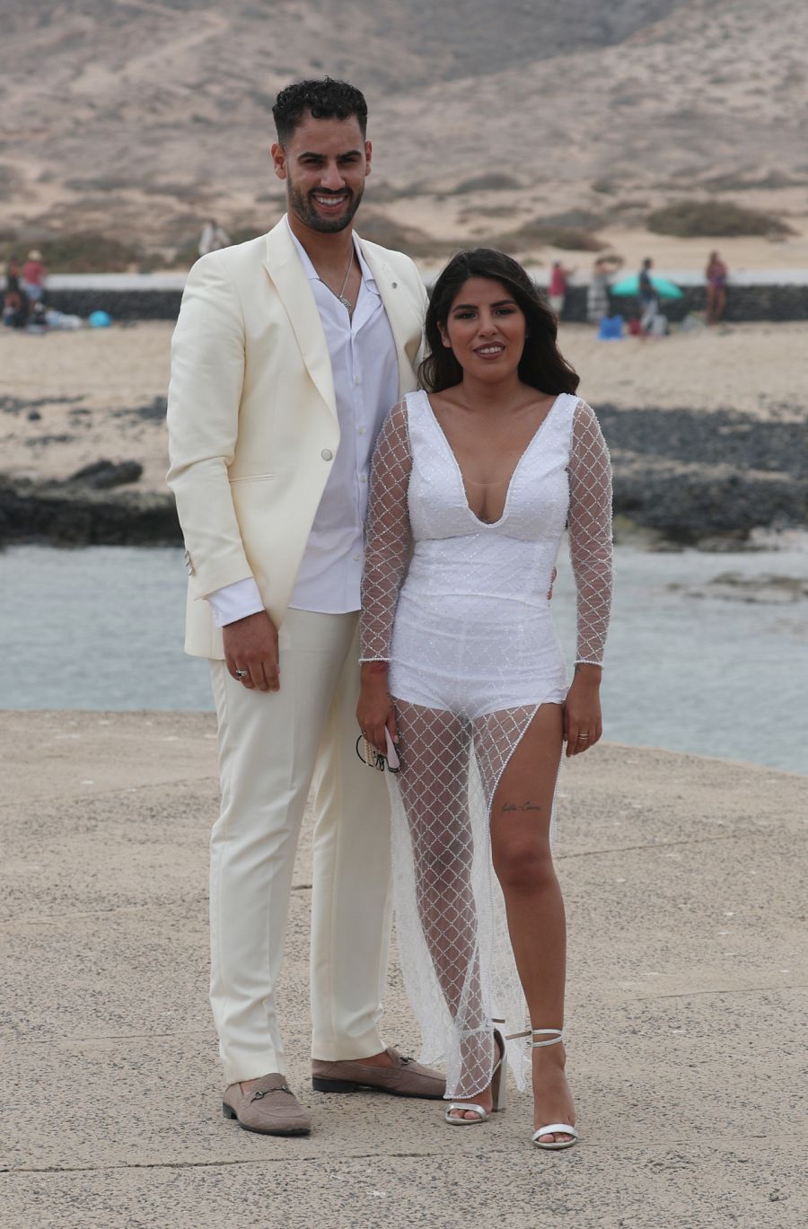 Isa Pantoja y Asraf Beno, de blanco en la boda de Anabel