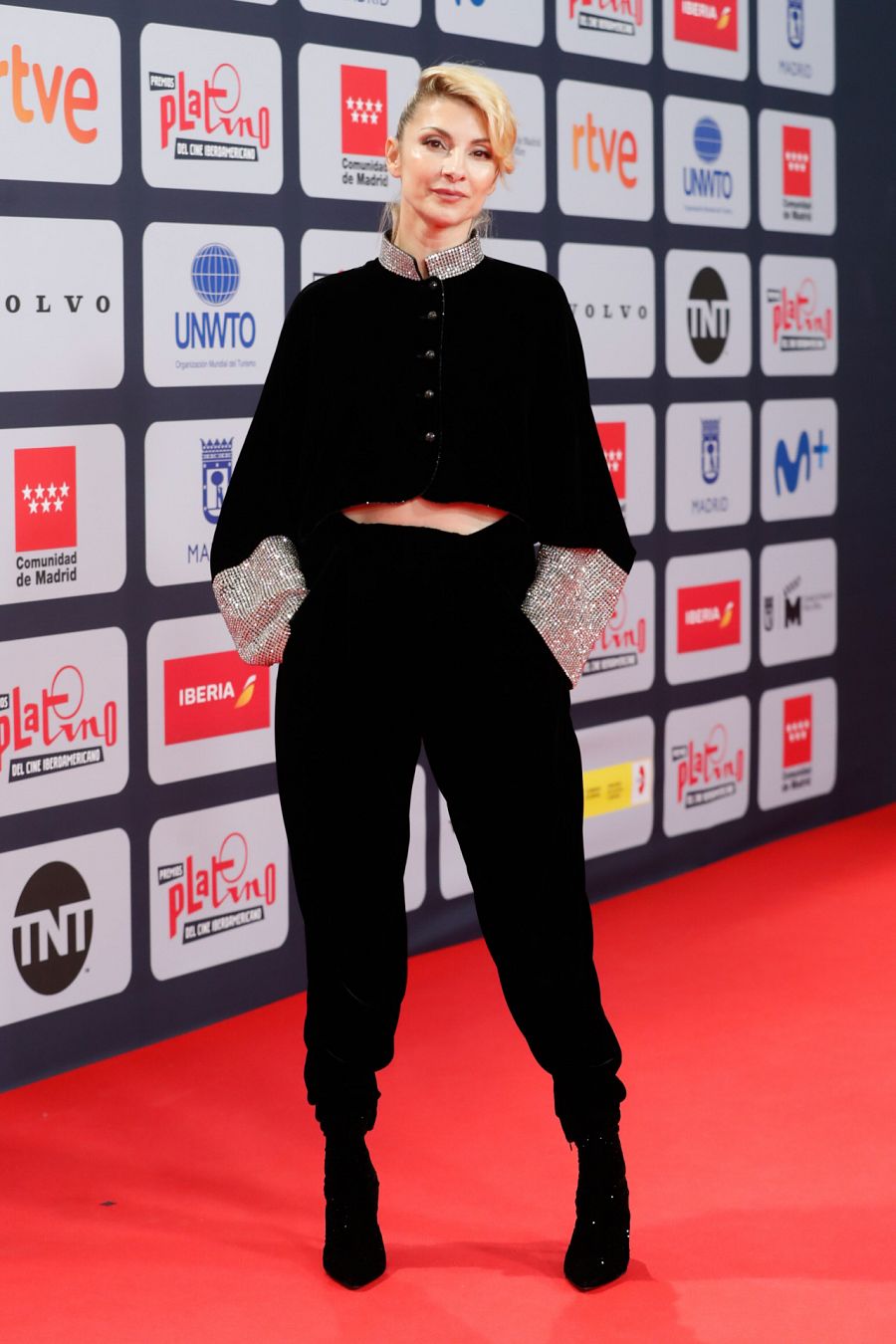 ALFOMBRA ROJA PREMIOS PLATINO 2021