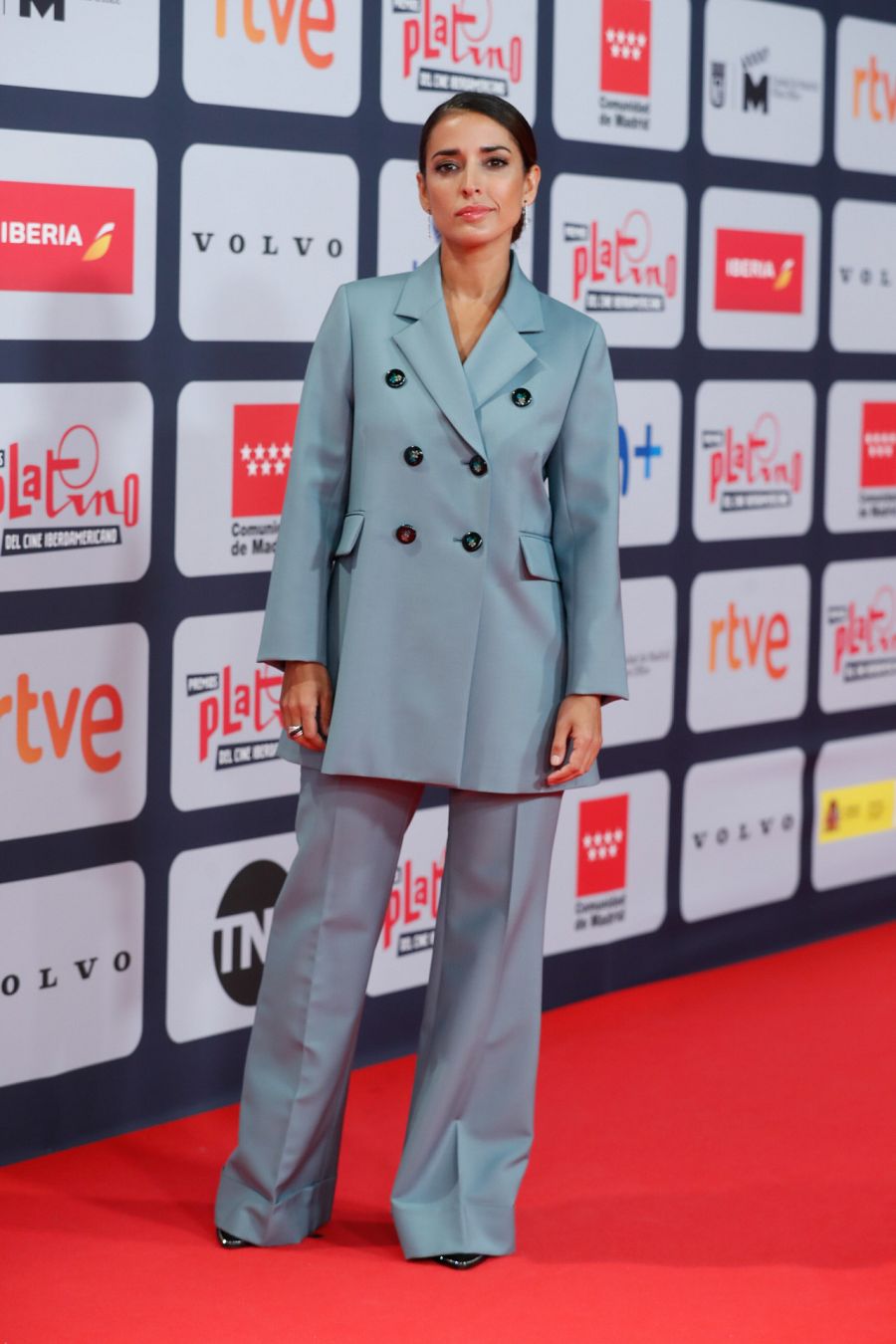 ALFOMBRA ROJA PREMIOS PLATINO 2021