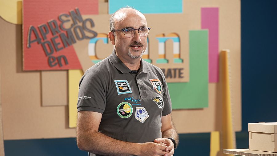 Aprendemos en Clan. El Debate - Marcos Álvarez Merinero, educador certificado por la NASA y embajador para Espa-ña de la Oficina de Recursos Educativos de la Agencia Espacial Europea