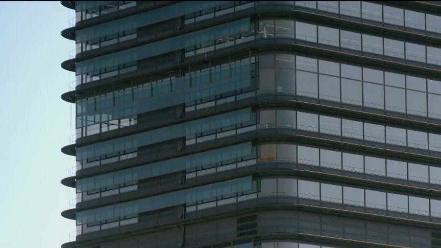 Las viseras del edificio Castellana 81
