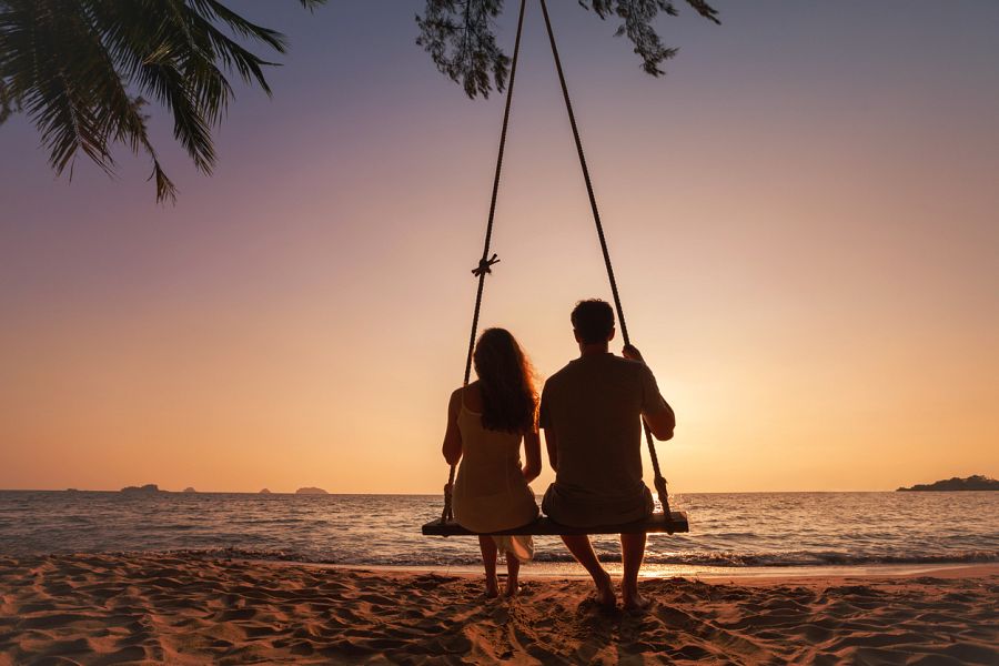 Pareja viajando