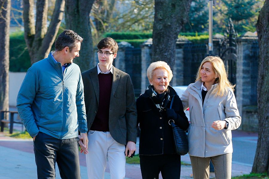 Pablo Nicolás junto a su familia