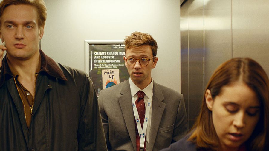 Xavier Lacaille, Lucas Englander y Alice Hubball son los tres protagonistas de "Parlamento"