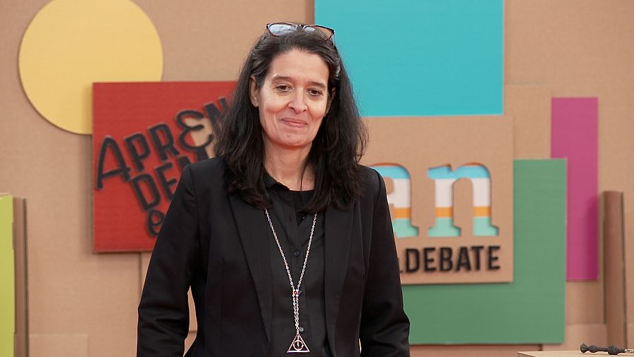 Aprendemos en Clan. El debate - Mar Romera, maestra licenciada en pedagogía y psicopedagogía, especializada en inteligencia emocional