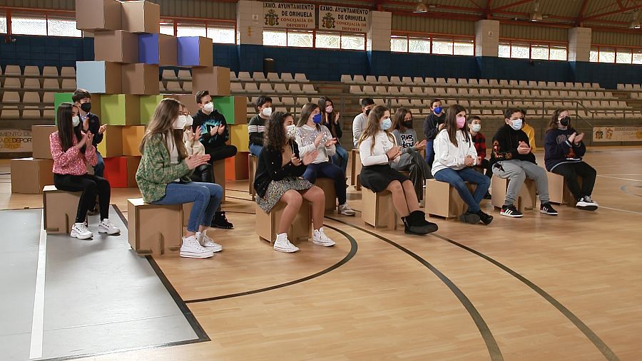 'Aprendemos en Clan. El debate' - Alumnas y alumnos del Colegio Público San Bartolomé de Orihuela (Alicante)