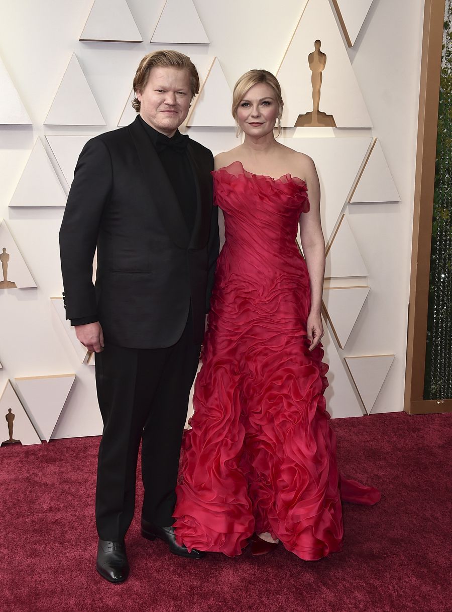 Kirsten Dunst y Jesse Plemons en los Oscar 2022