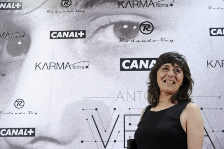 Teresa Lloret durane la prmiere del documental 'Antonio Vega: tu voz entre otras mil"