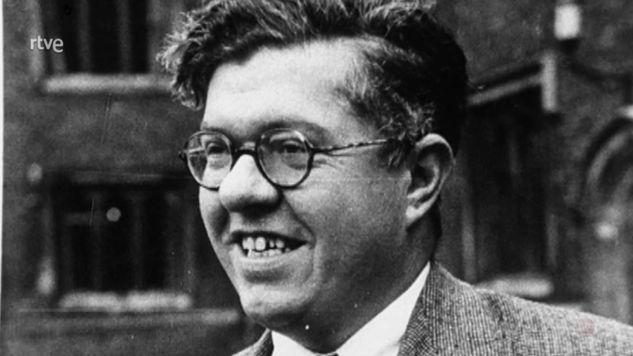 El astronomo británico Martin Ryle