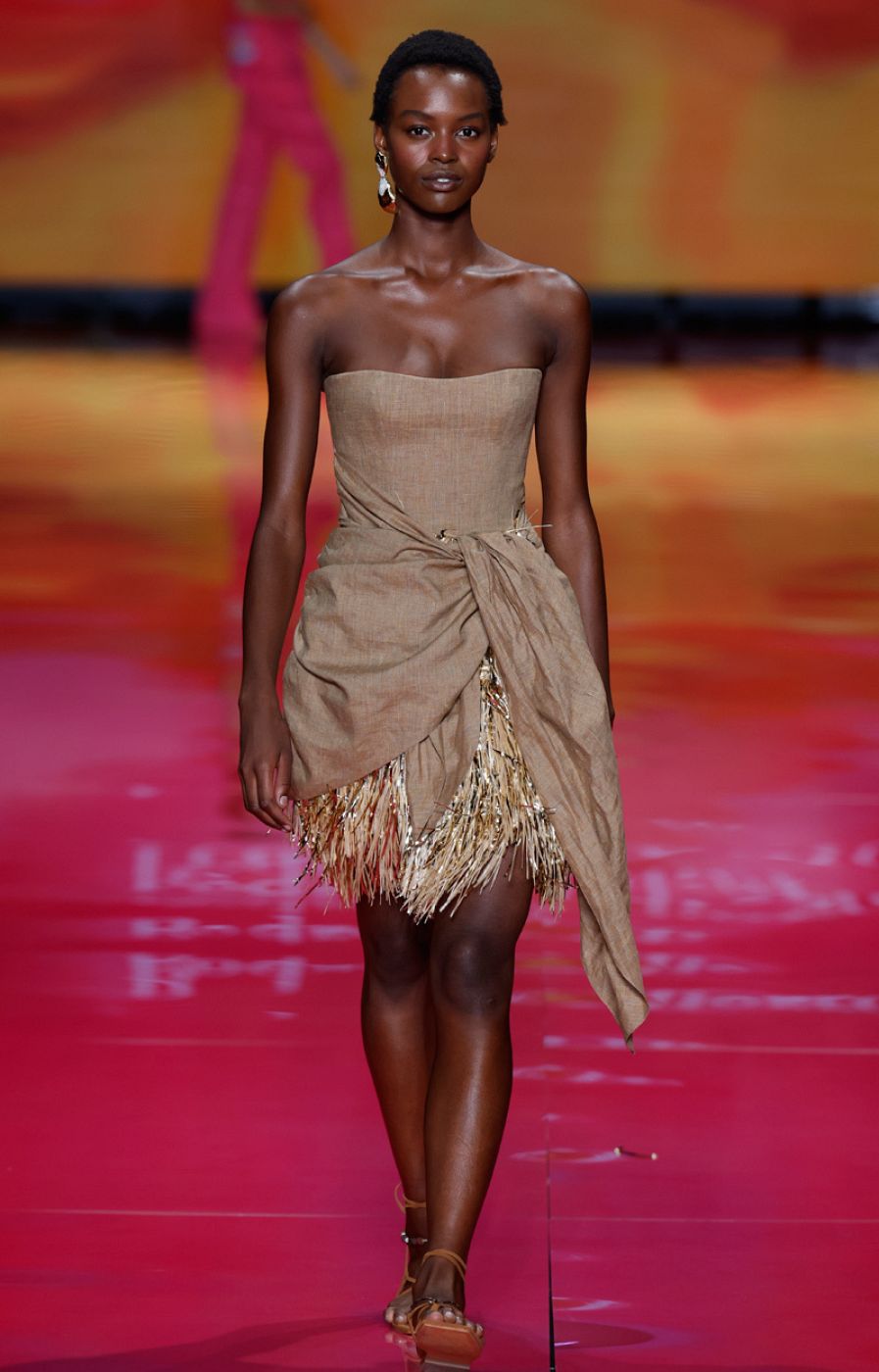 Desfile de Pedro del Hierro