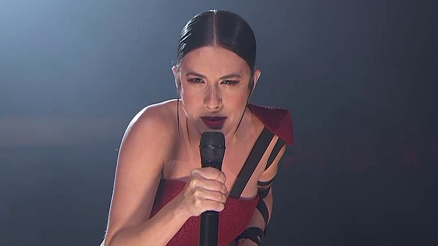 Blanca Paloma canta "Eaea" en la final del Benidorm Fest 2023