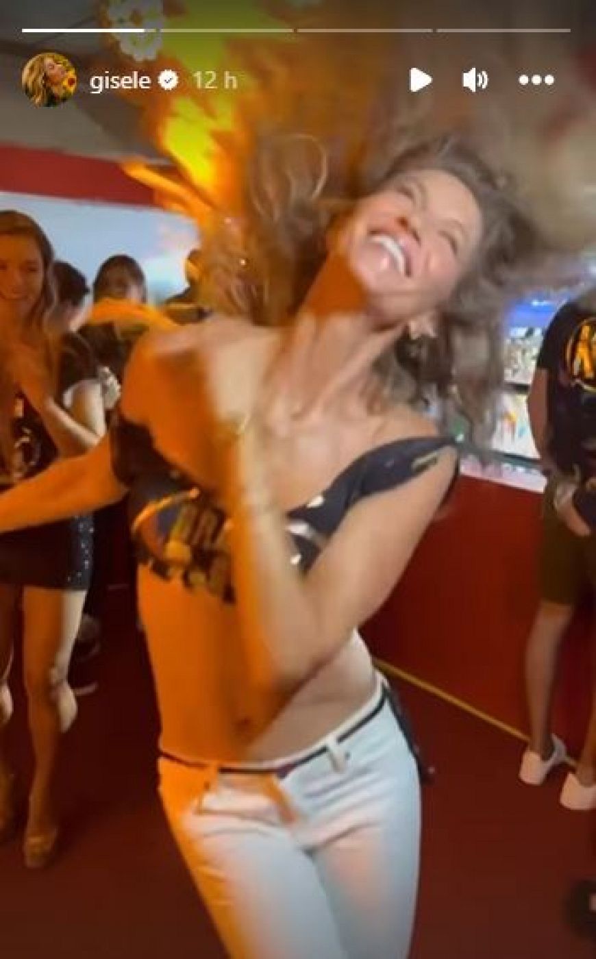 Gisele Bündchen baila en el Carnaval de Río de Janeiro