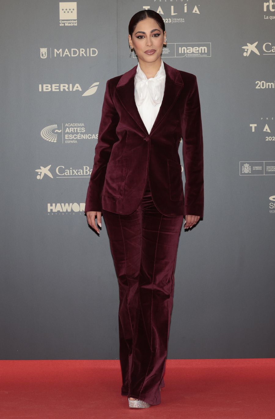 Mina El Hammani en los premios Talía