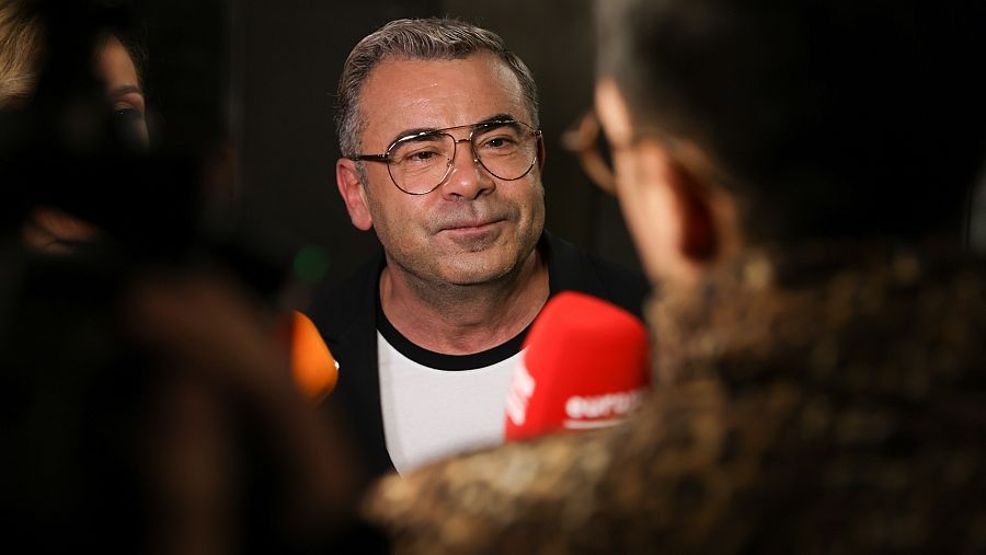 Jorge Javier está acostumbrado a las críticas, y opina que la tele nos enseña cosas de nosotros mismos que no nos gustan