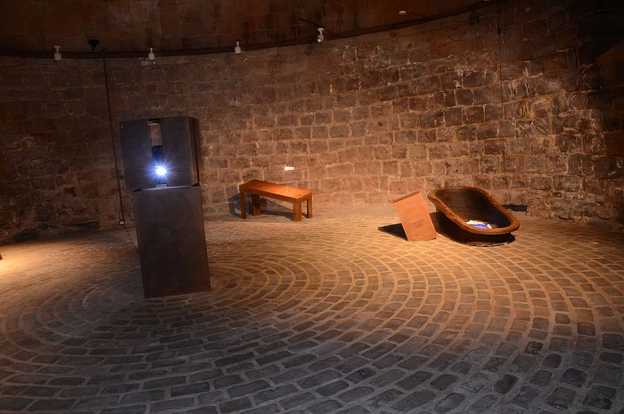 En la Bañera de Marat (Josu Rekalde, 1998)