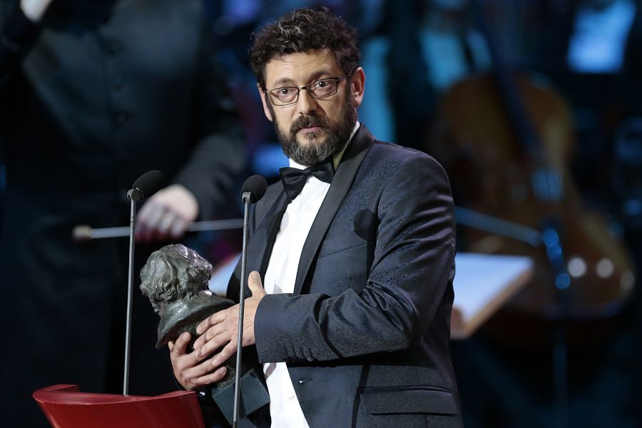 Manolo Solo recogiendo el Goya en 2017