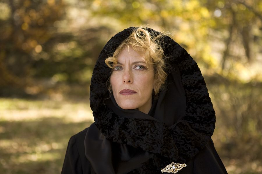 Alicia (Carmen Conesa)