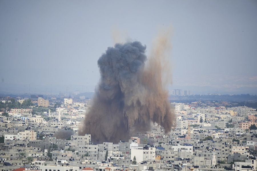 Explosión tras un bombardeo israelí en la Franja de Gaza