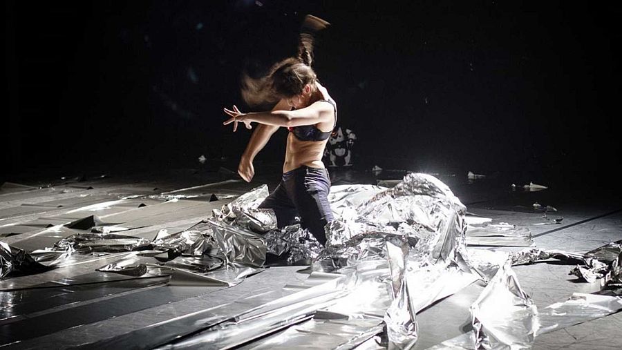 La coreógrafa Janet Novas en una de sus performance de danza