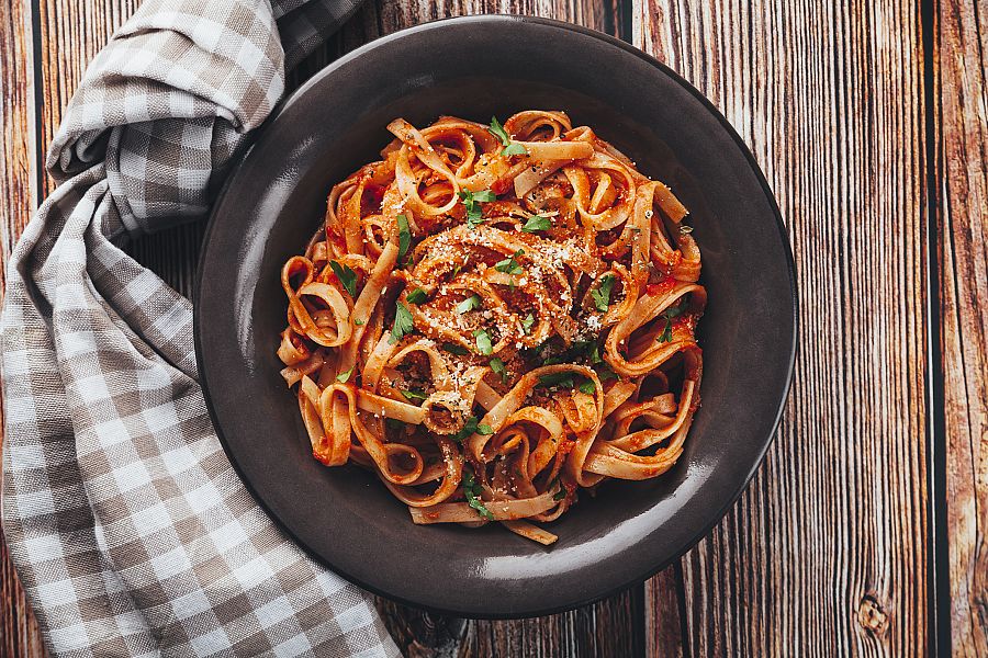 Tagliatelle a la boloñesa