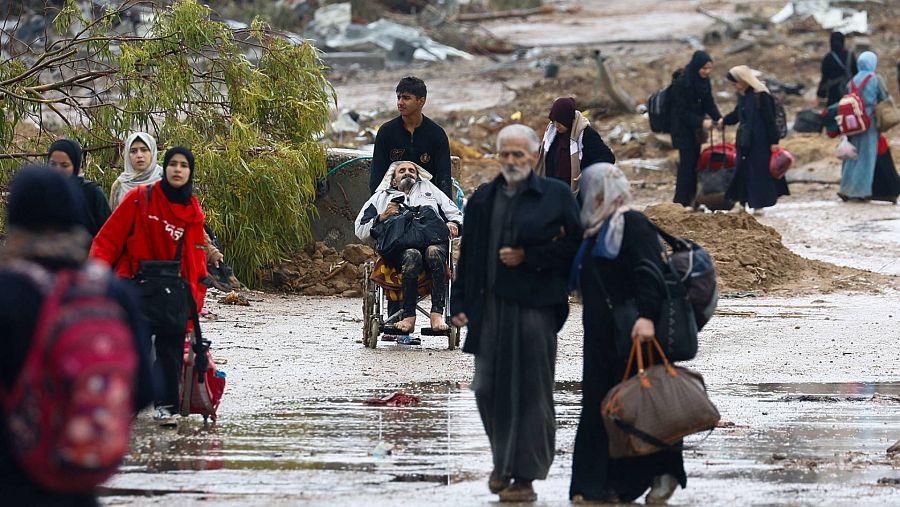 Palestinos huyen del norte al sur de Gaza en las últimas horas de tregua