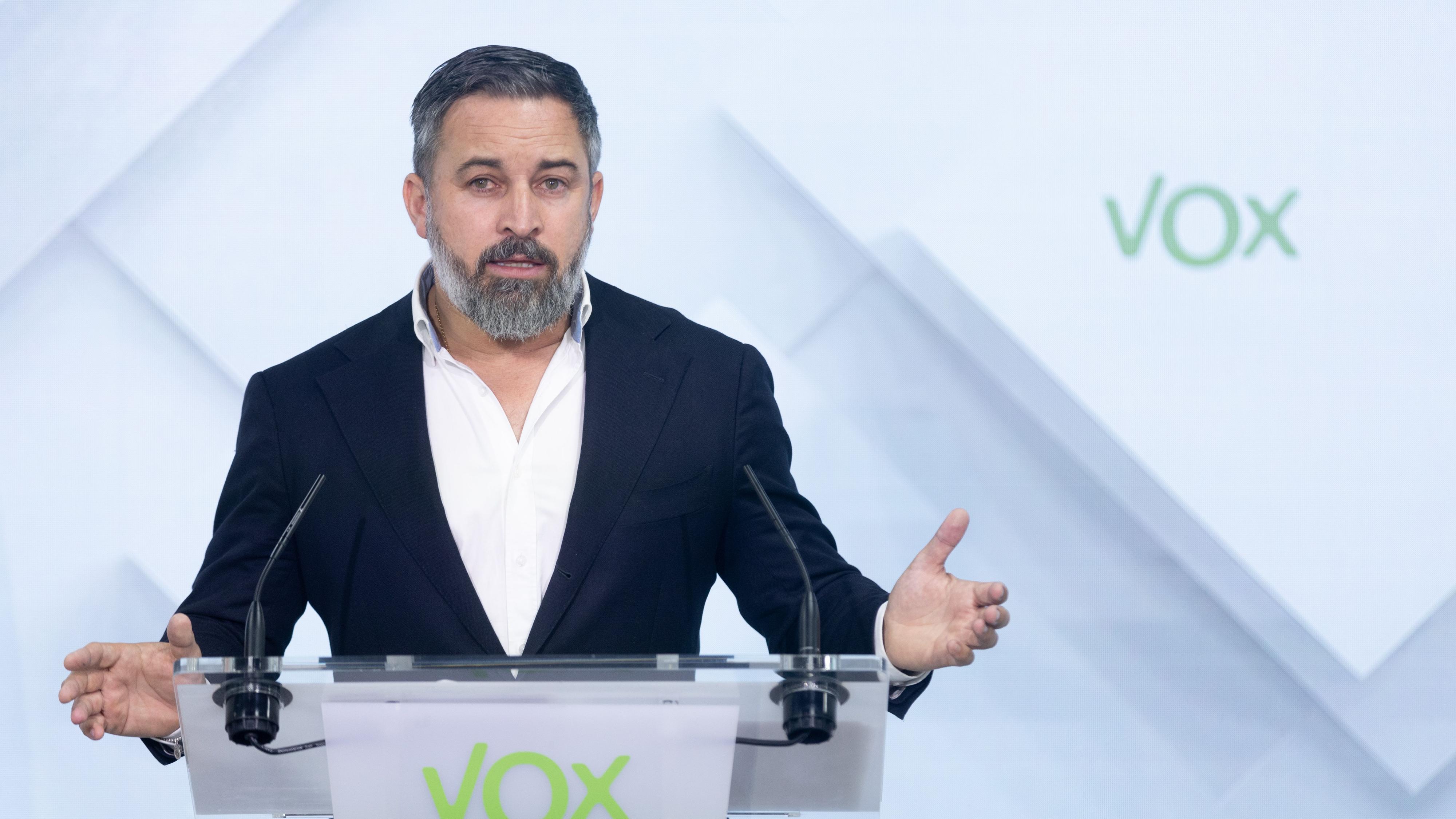 Vox abandonará los Gobiernos con el PP si pacta el reparto de menores